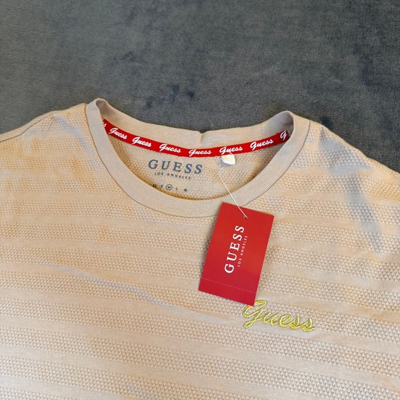 GUESS Tan Stripe Textured Crew Neck T-Shirt Short Sleeve Mens Size Medium NWT - Picture 2 of 12